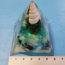 Load image into Gallery viewer, Pyramid - Underwater Oceanscape