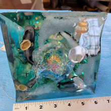 Load image into Gallery viewer, Pyramid - Underwater Oceanscape