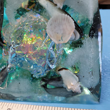 Load image into Gallery viewer, Pyramid - Underwater Oceanscape